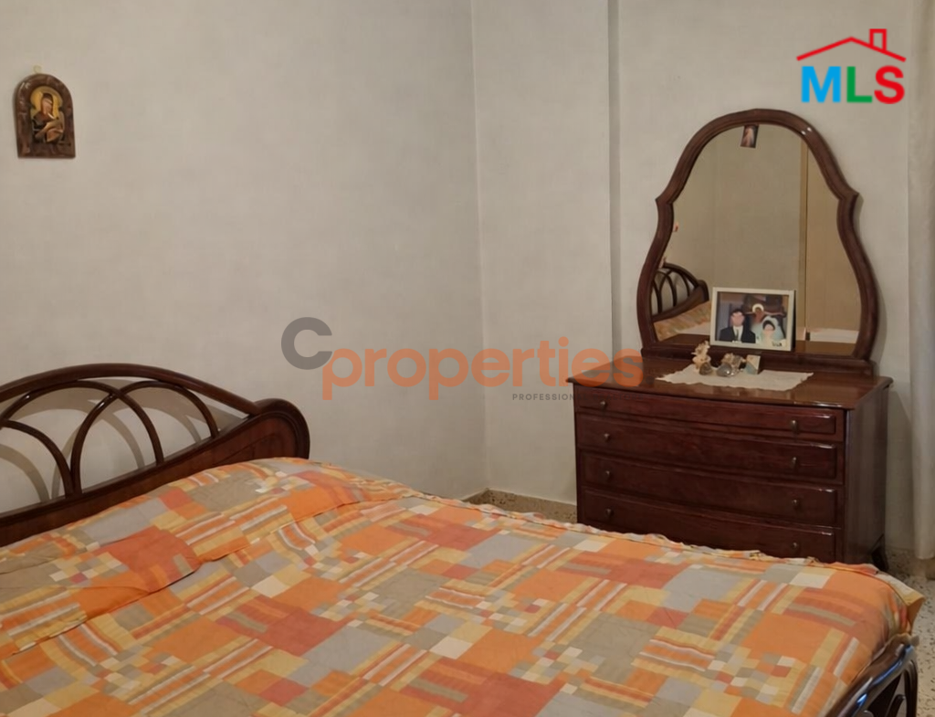 Apartment For Sale in Achrafieh – CPBEC27