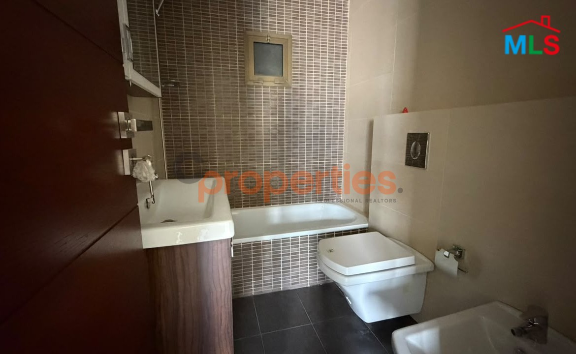 Apartment For Sale In Jdeide – CPJW28