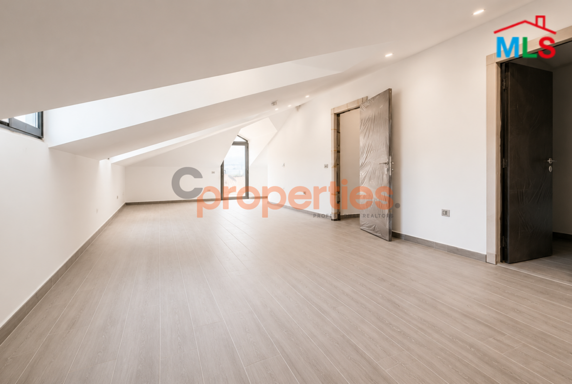 Duplex For Sale In Fanar – CPJW27