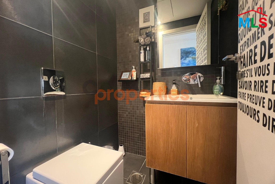 Apartment for sale in New Mar Takla شقة للبيع في مار تقلا CPMK106