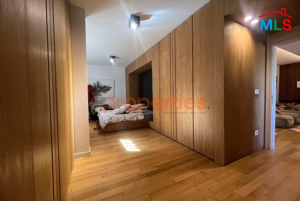 Apartment for sale in New Mar Takla شقة للبيع في مار تقلا CPMK106