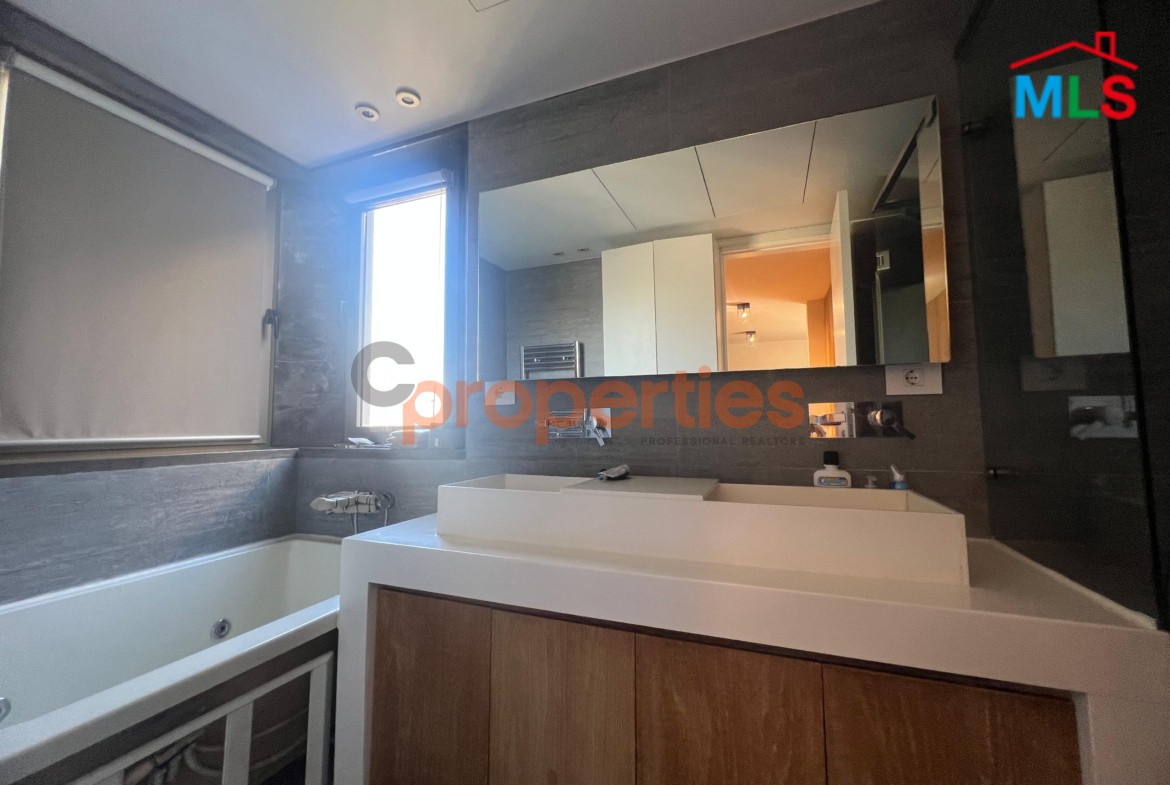 Apartment for sale in New Mar Takla شقة للبيع في مار تقلا CPMK106