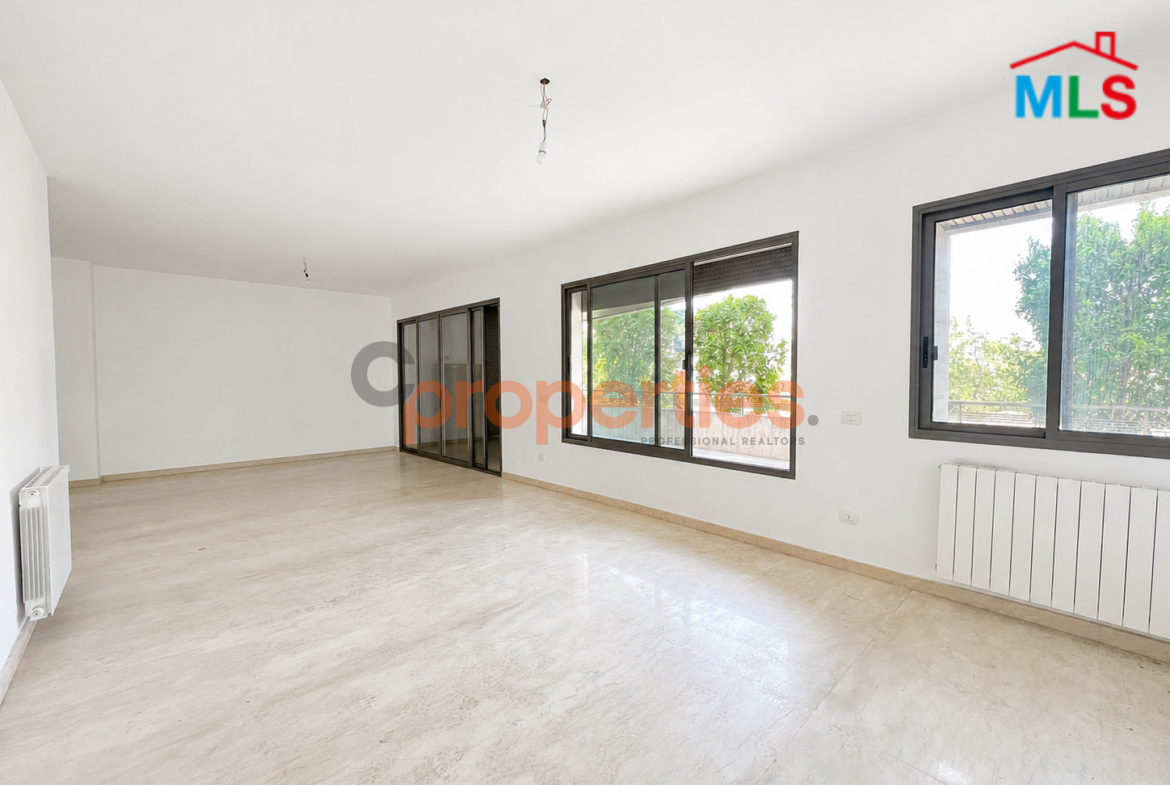 Apartment For Sale in Hazmieh شقة للبيع في الحازمية CPMK135