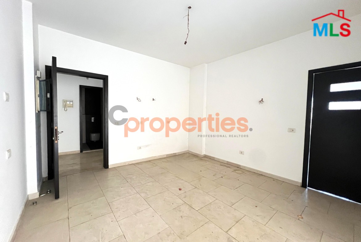 Apartment For Sale in Hazmieh شقة للبيع في الحازمية CPMK135