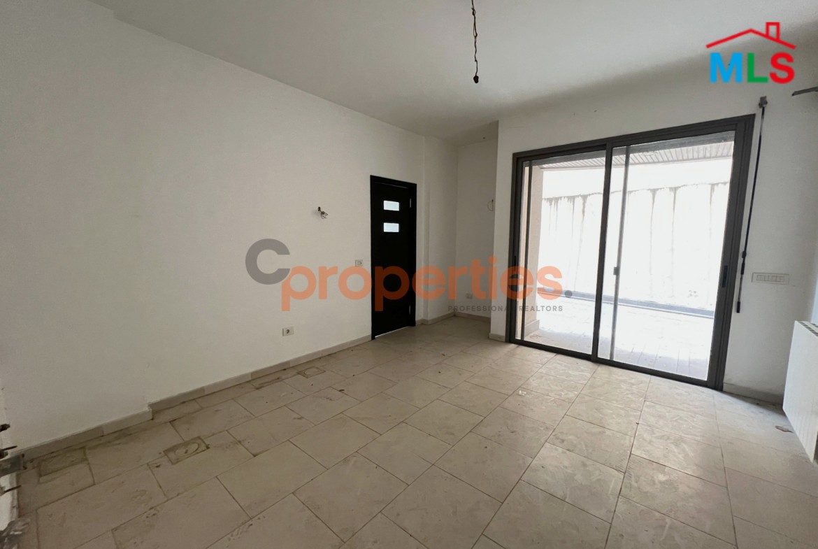 Apartment For Sale in Hazmieh شقة للبيع في الحازمية CPMK135