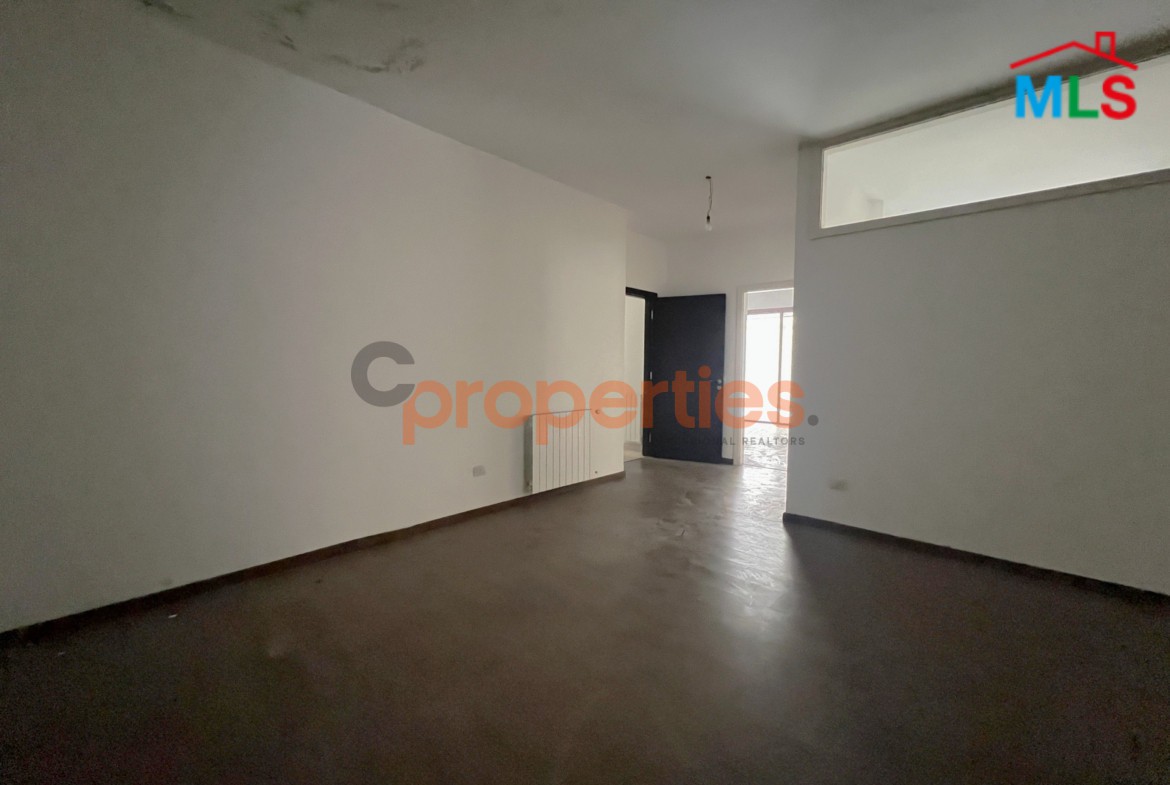 Apartment For Sale in Hazmieh شقة للبيع في الحازمية CPMK135