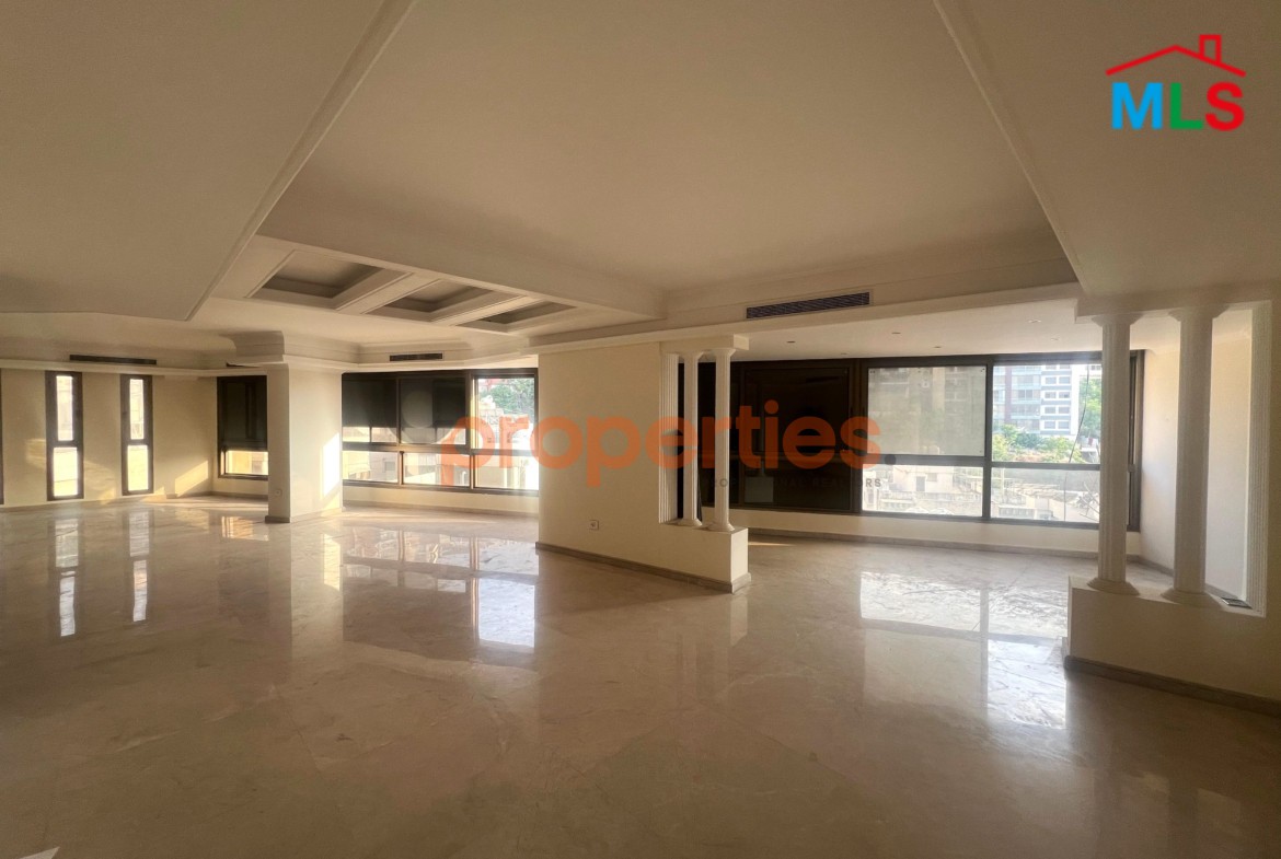 Apartment for sale in Hazmieh Mar Takla شقة للبيع في الحازمية CPMK131