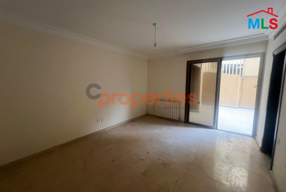 Apartment for sale in Hazmieh Mar Takla شقة للبيع في الحازمية CPMK131