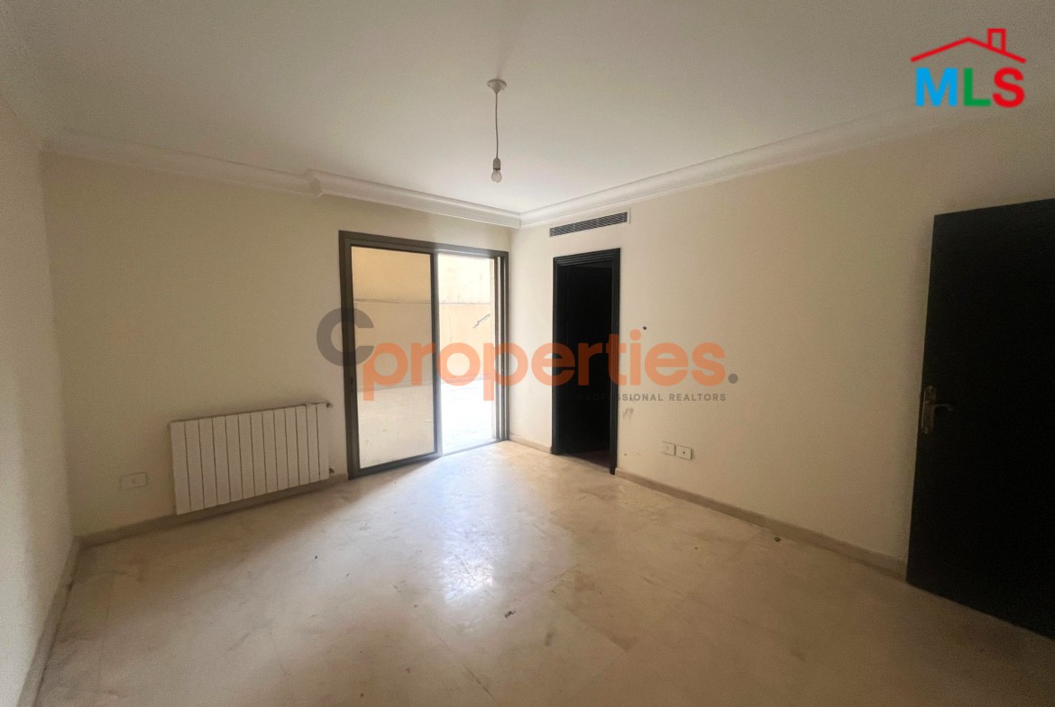 Apartment for sale in Hazmieh Mar Takla شقة للبيع في الحازمية CPMK131