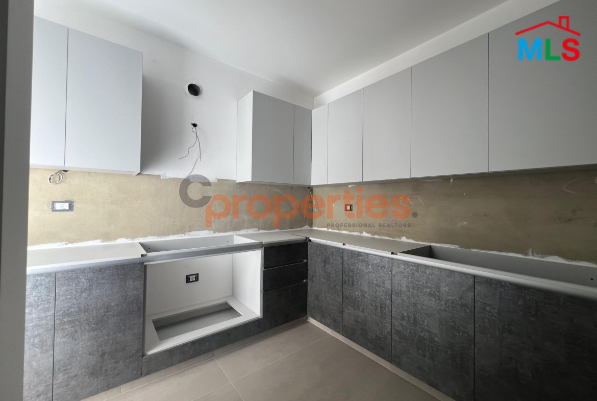 Apartment for sale in Hazmieh New Mar Takla شقة للبيع في الحازمية CPMK124