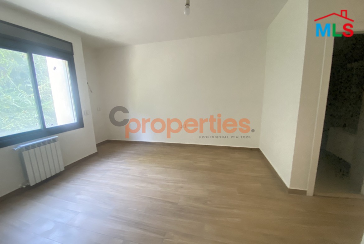 Apartment for Sale in Yarze – CPFY304 شقة للبيع في اليرزة