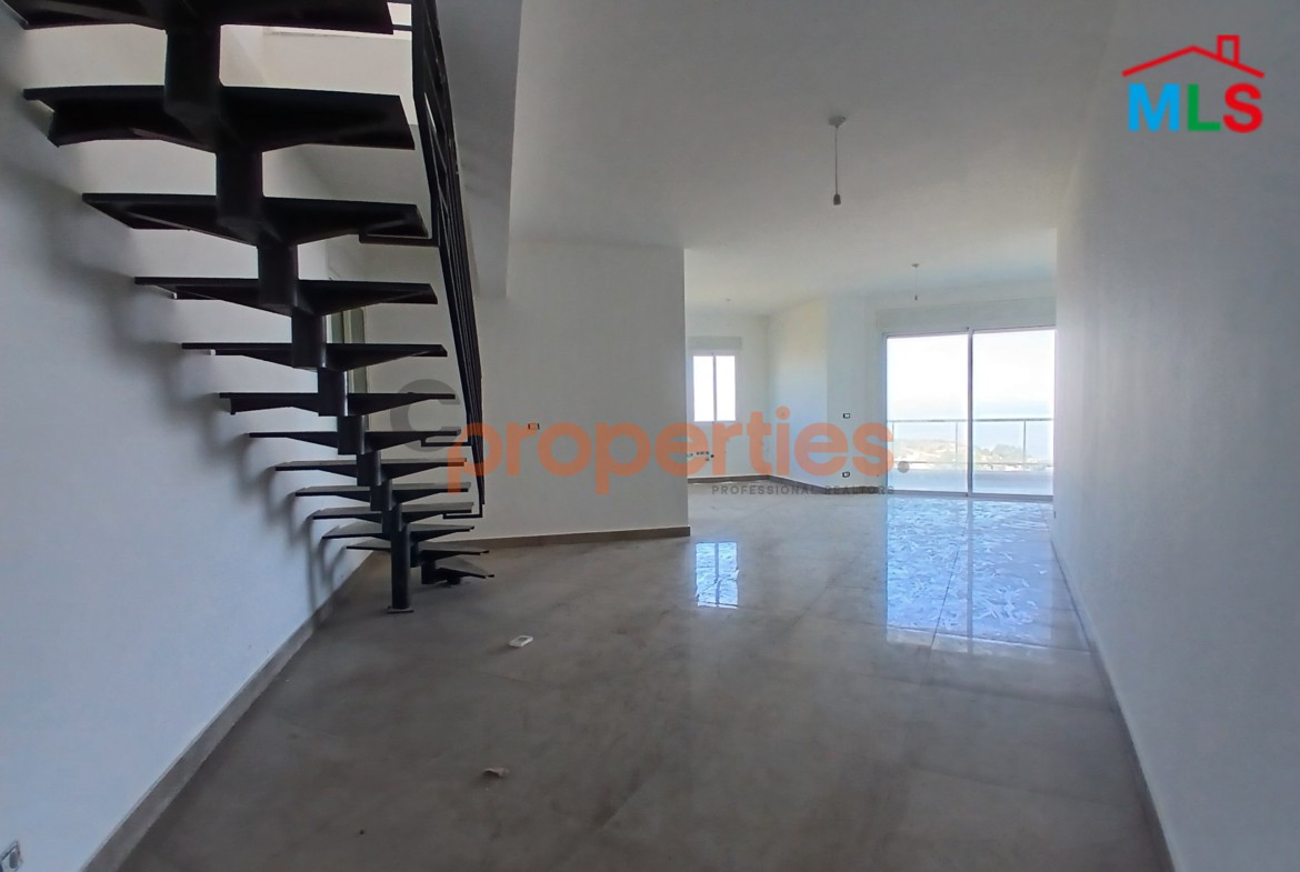 Duplex For Sale In Ras Osta – دوبلكس للبيع في راس اسطا – CPJGK129