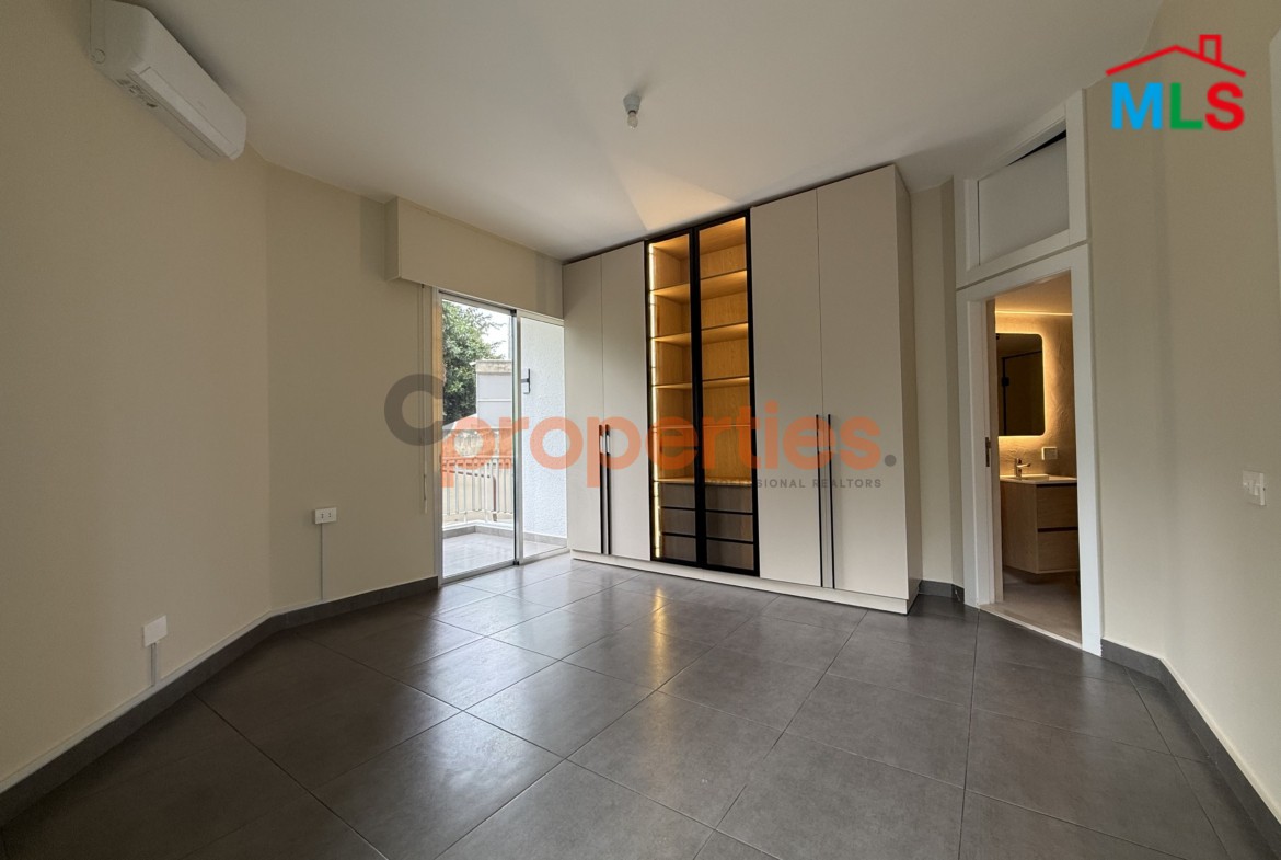 Chalet For Sale In Jounieh ШґШ§Щ„ЩЉШ© Щ„Щ„ШЁЩЉШ№ ЩЃЩЉ Ш¬Щ€Щ†ЩЉШ© CPKRS03
