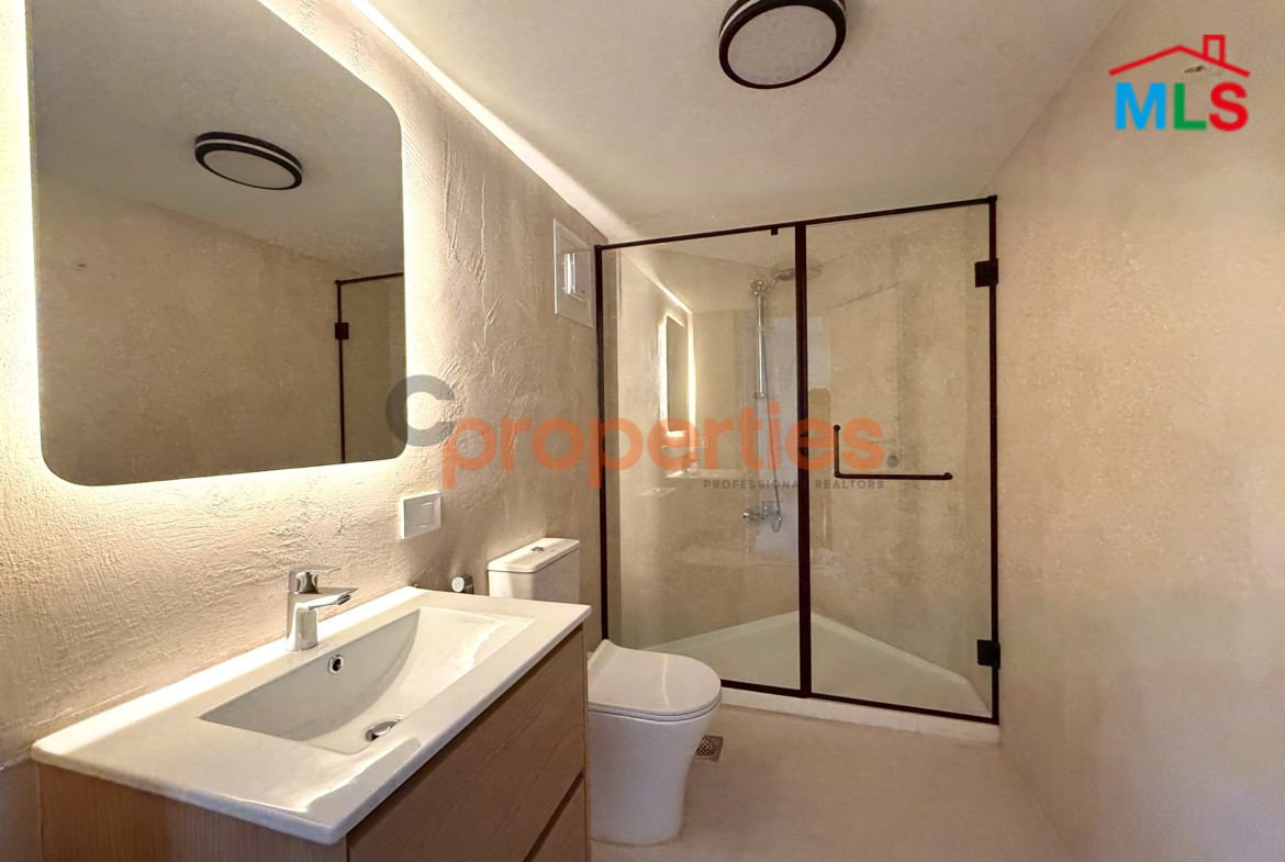 Chalet For Sale In Jounieh ШґШ§Щ„ЩЉШ© Щ„Щ„ШЁЩЉШ№ ЩЃЩЉ Ш¬Щ€Щ†ЩЉШ© CPKRS03