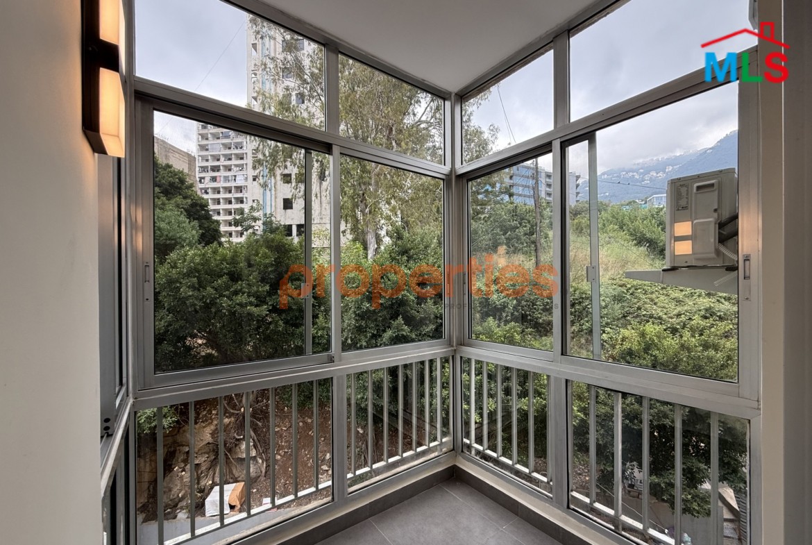 Chalet For Sale In Jounieh ШґШ§Щ„ЩЉШ© Щ„Щ„ШЁЩЉШ№ ЩЃЩЉ Ш¬Щ€Щ†ЩЉШ© CPKRS03
