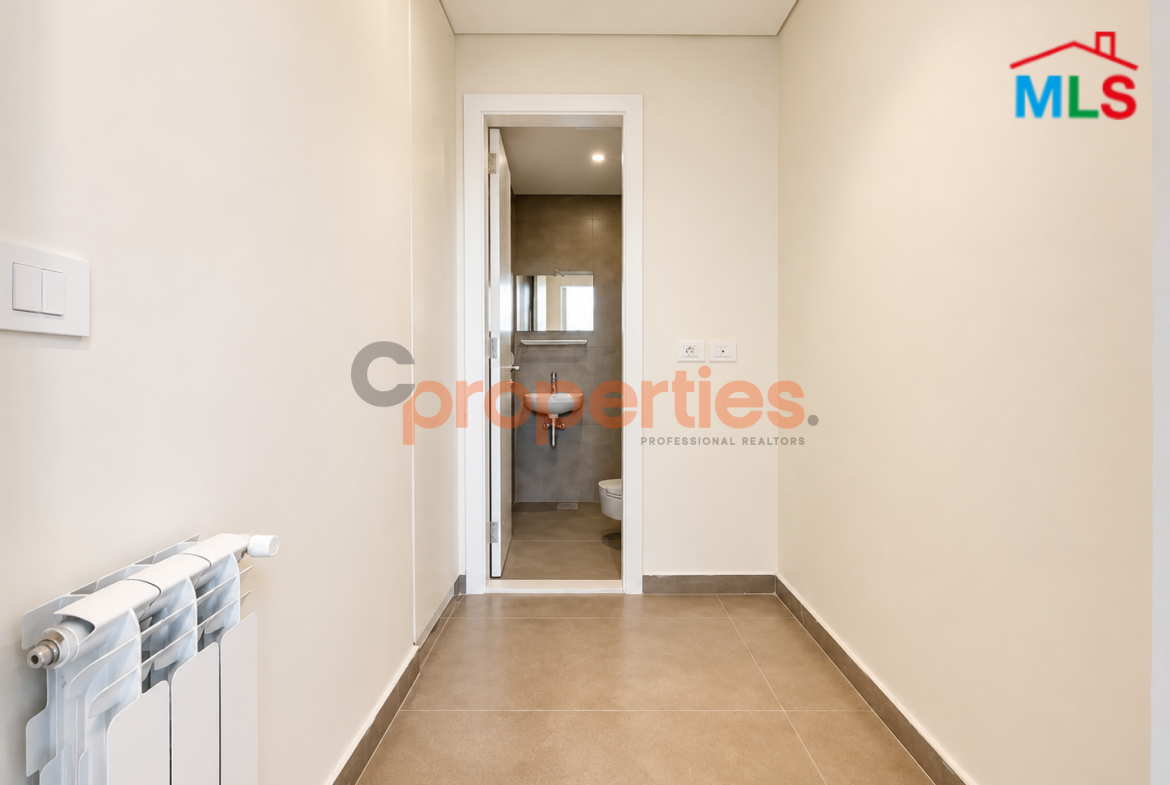 Apartment for sale in Ain Mraisse شقة للبيع في عين المريسة CPBMKH54