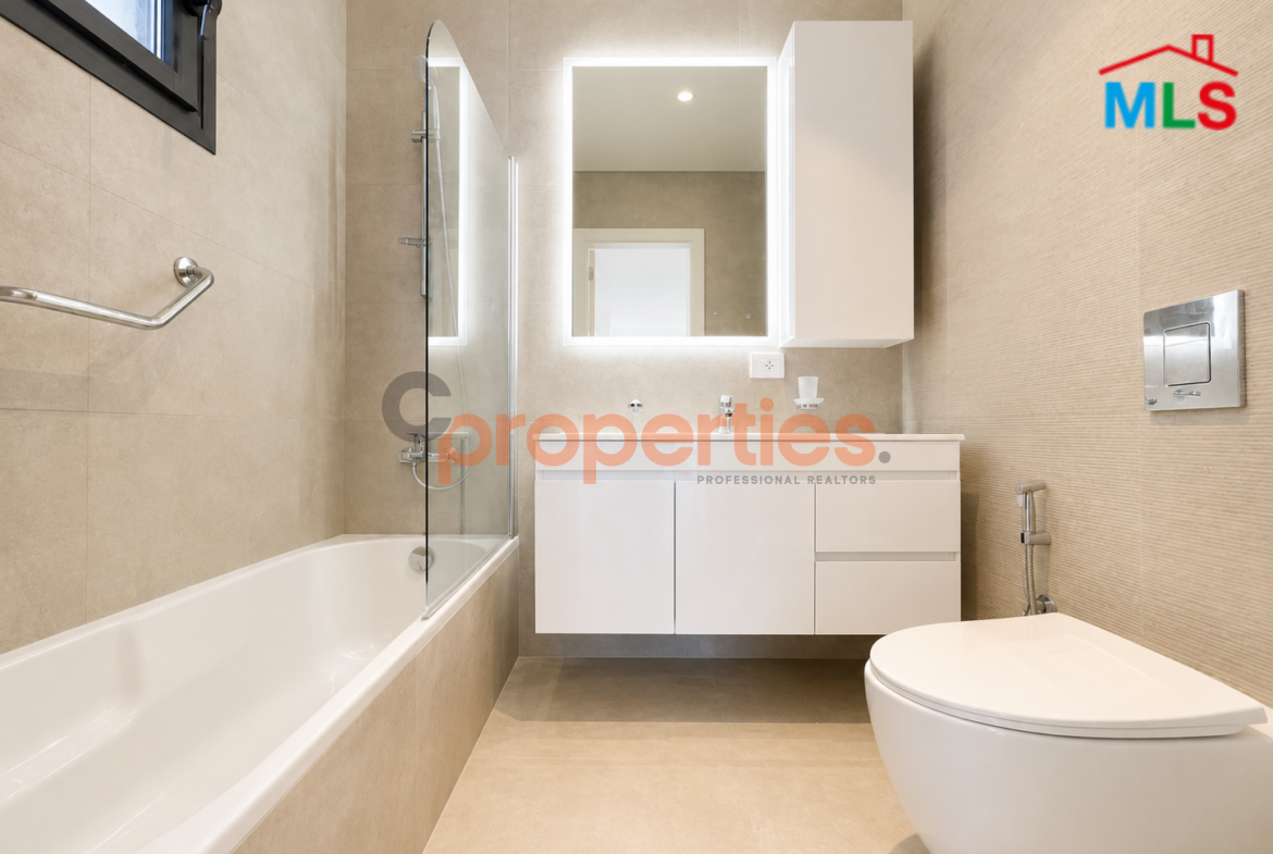 Apartment for sale in Ain Mraisse شقة للبيع في عين المريسة CPBMKH54