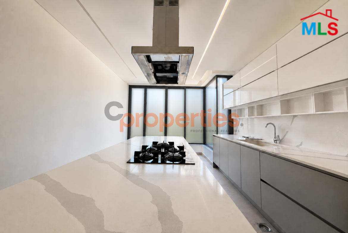 Apartment for Sale in Ain Mreisse شقة للبيع في عين المريسة CPBMKH53