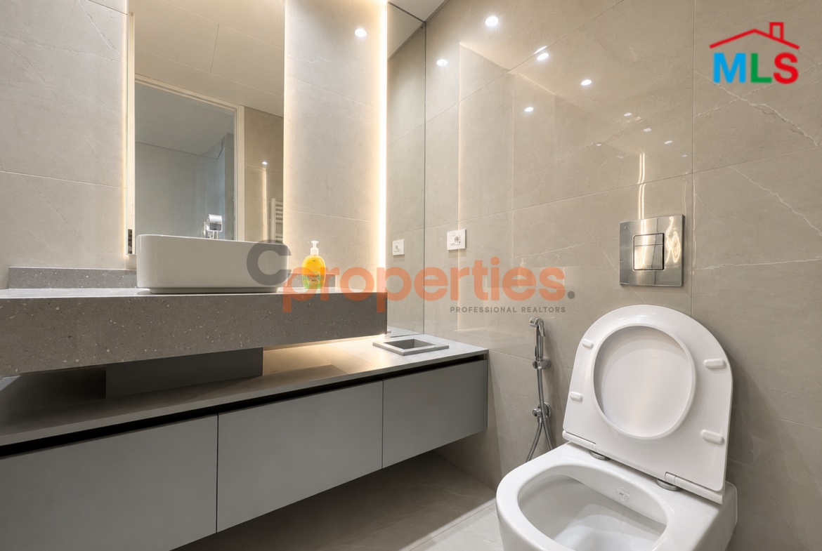 Apartment for Sale in Ain Mreisse شقة للبيع في عين المريسة CPBMKH53