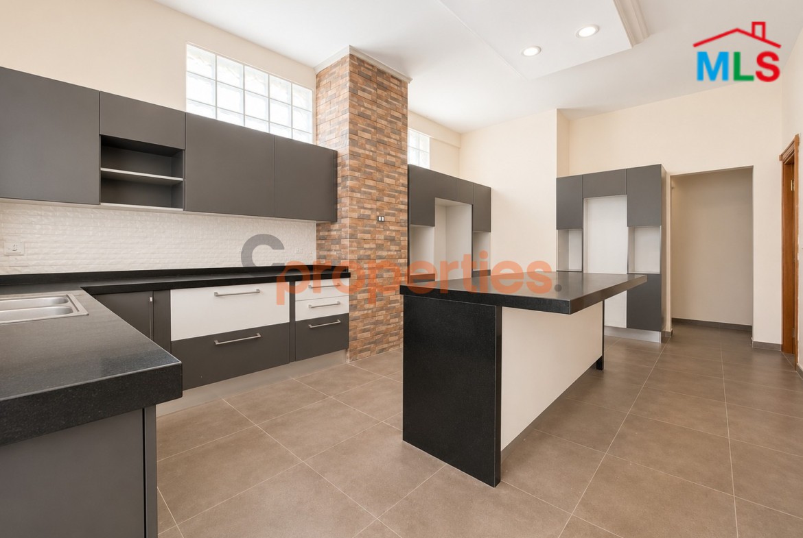 Apartment For Sale in Verdun CPBHN04 – شقة فخمة للبيع في فردان