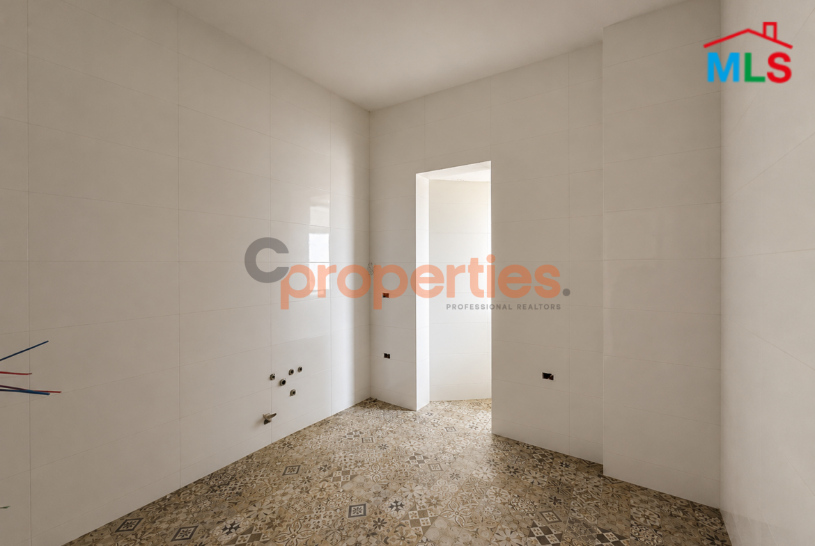 Apartment and Roof For Sale in Jeddayel CPES301