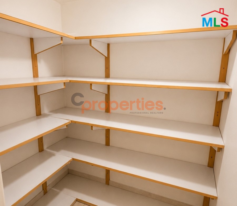 Apartment For Sale In Achrafieh – CPBMH27