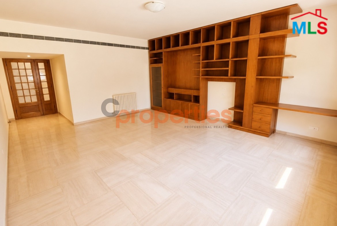 Apartment For Sale In Achrafieh – CPBMH27
