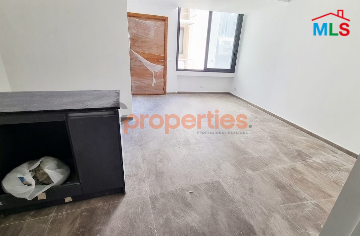 Apartment For Sale In Achrafieh – CPBMH29