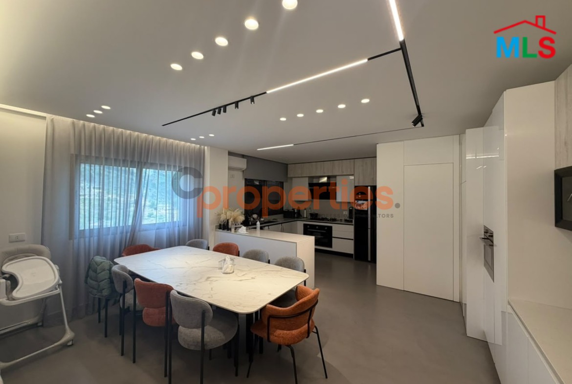Apartment for sale in Hazmieh CPMK220 شقة للبيع في الحازمية
