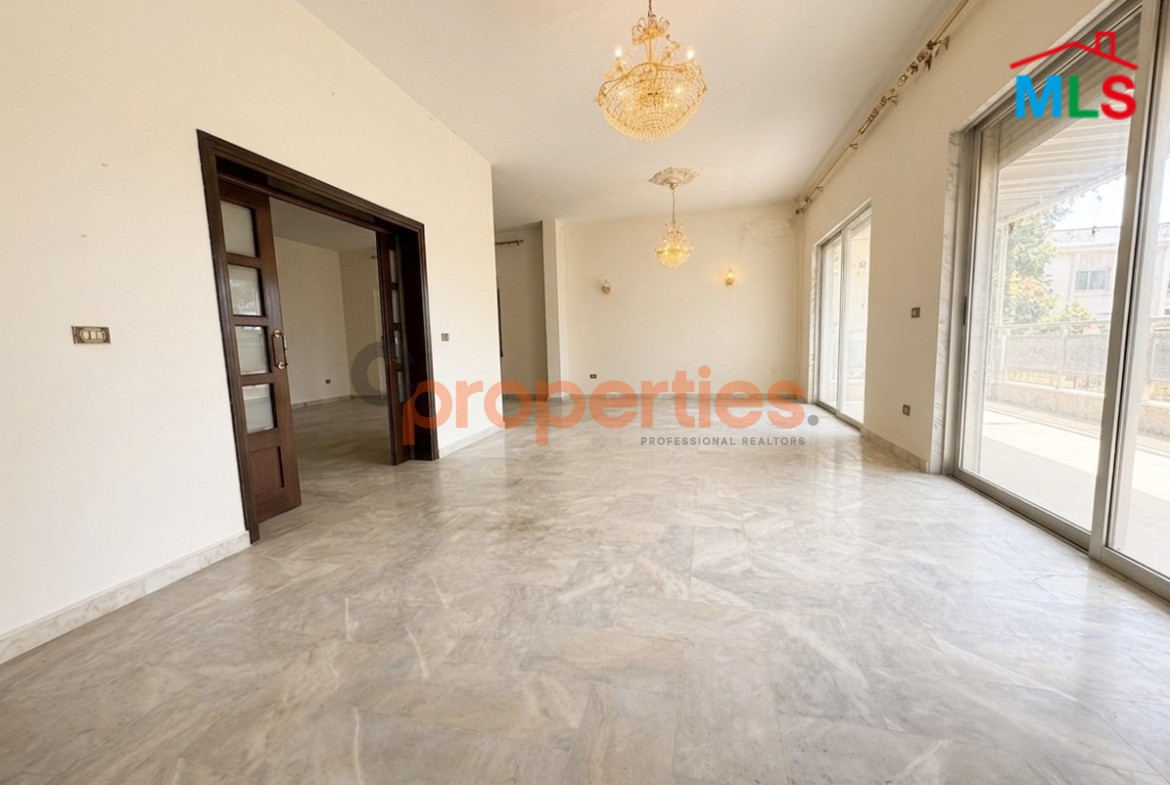 Apartment with Garden for Sale in Naccache – CPLO21
