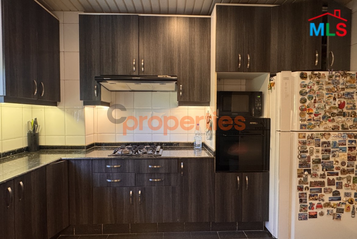 Apartment For Sale In Awkar – CPTA125- شقة للبيع في منطقة عوكر
