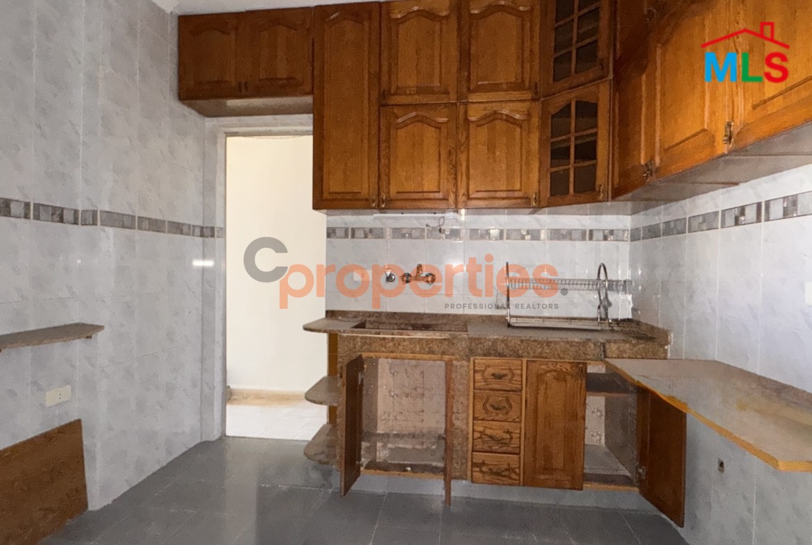 Apartment For Sale In Awkar- CPTA126- شقة للبيع في منطقة عوكر