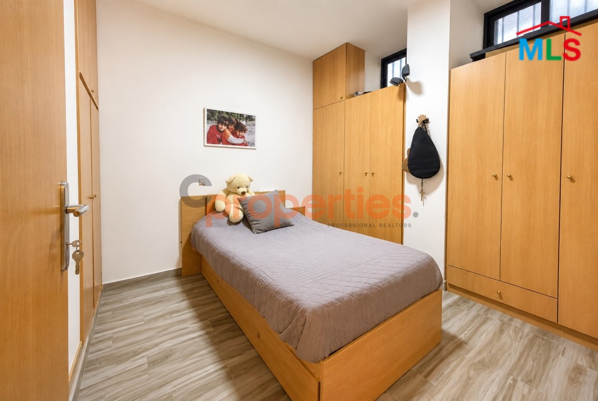 Apartment for Sale in Sahel Alma – شقة للبيع في ساحل علما – CPES304