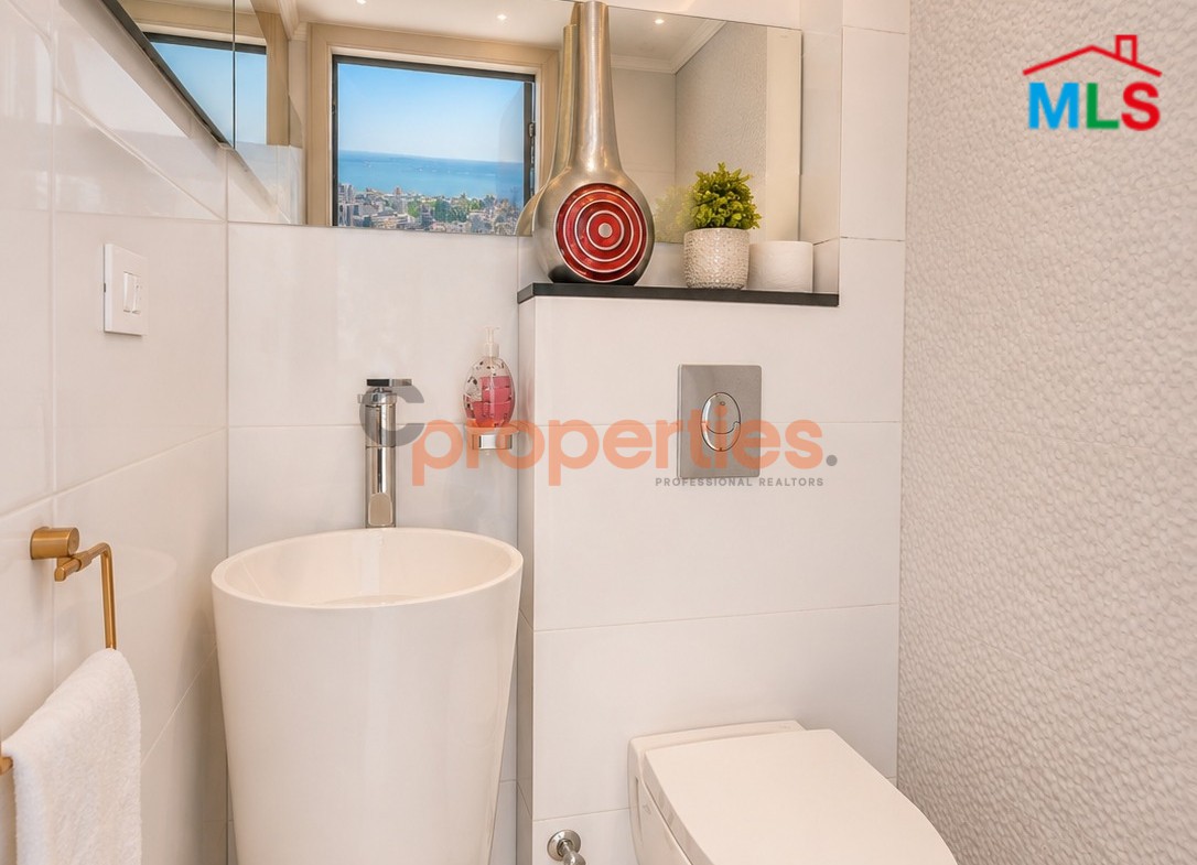 Apartment for Sale in Ashrafieh شقة للبيع في الاشرفية CPES303