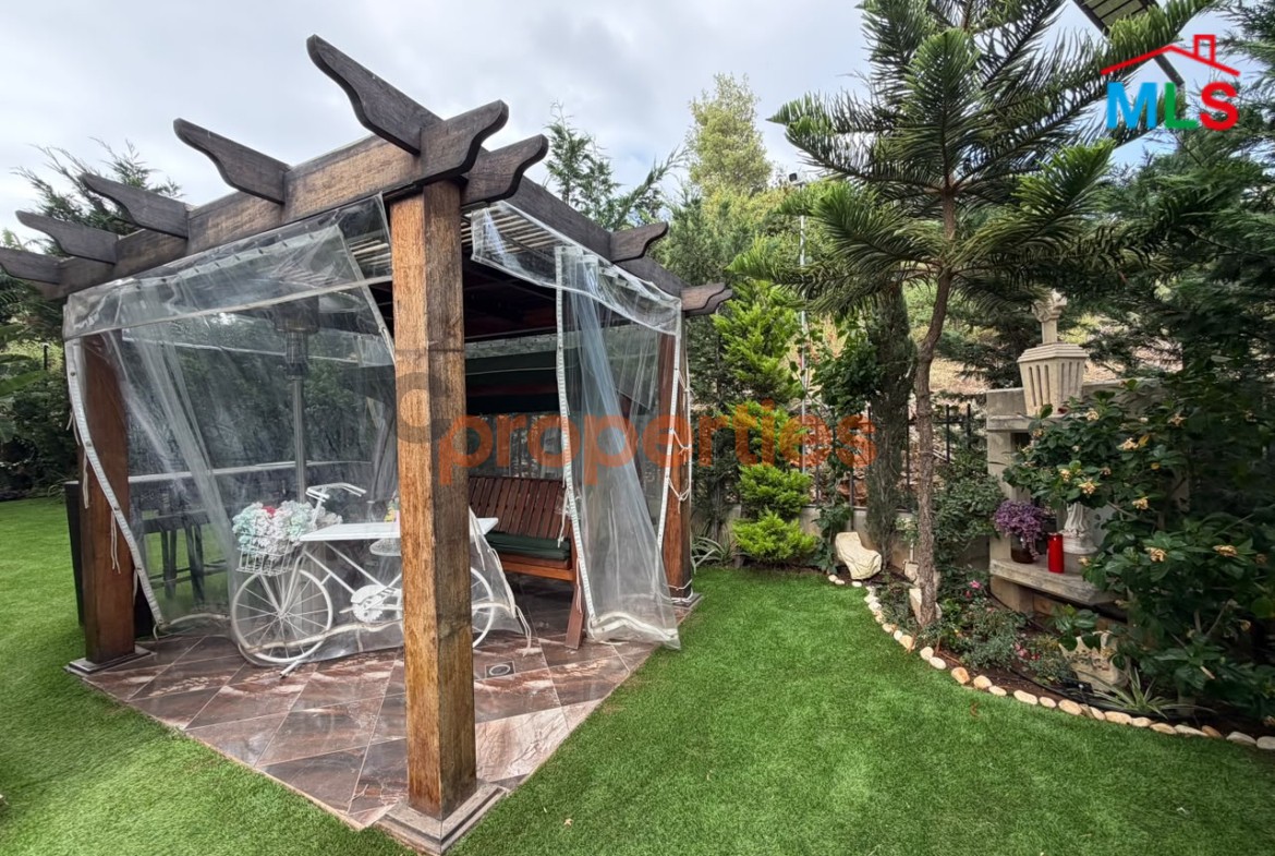 Apartment for Sale in Adma – شقة للبيع في أدما – CPES302
