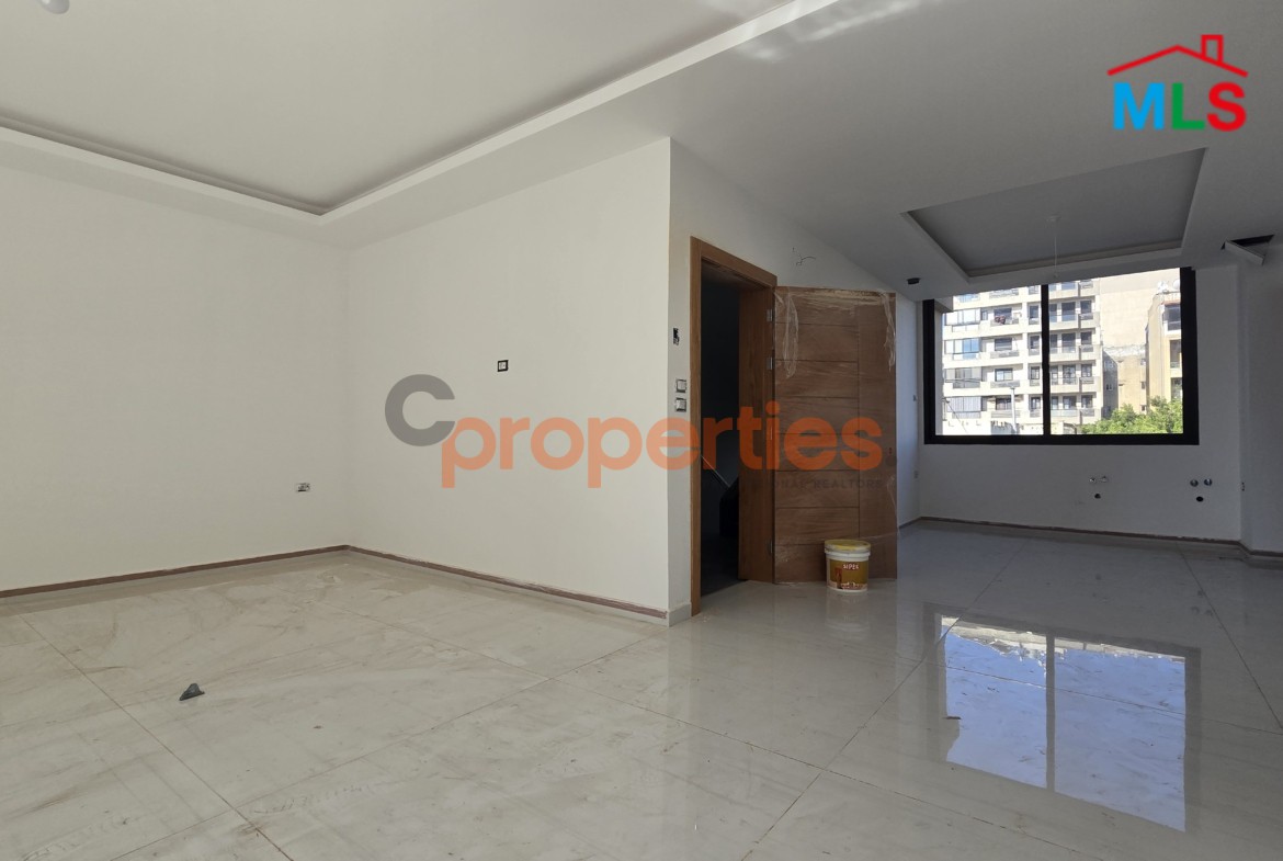 Apartment For Sale In Furn El Chebbak – CPJA82