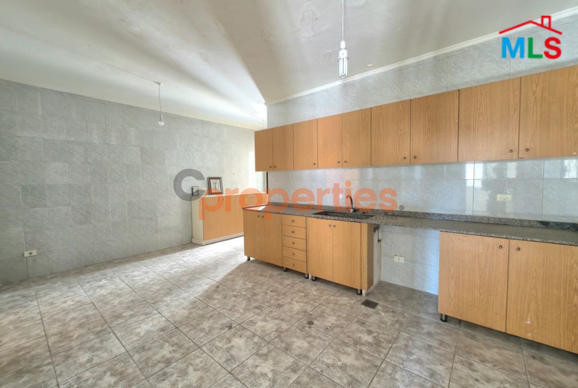Apartment For Sale In Antelias | شقة للبيع في انطلياس – CPLG02