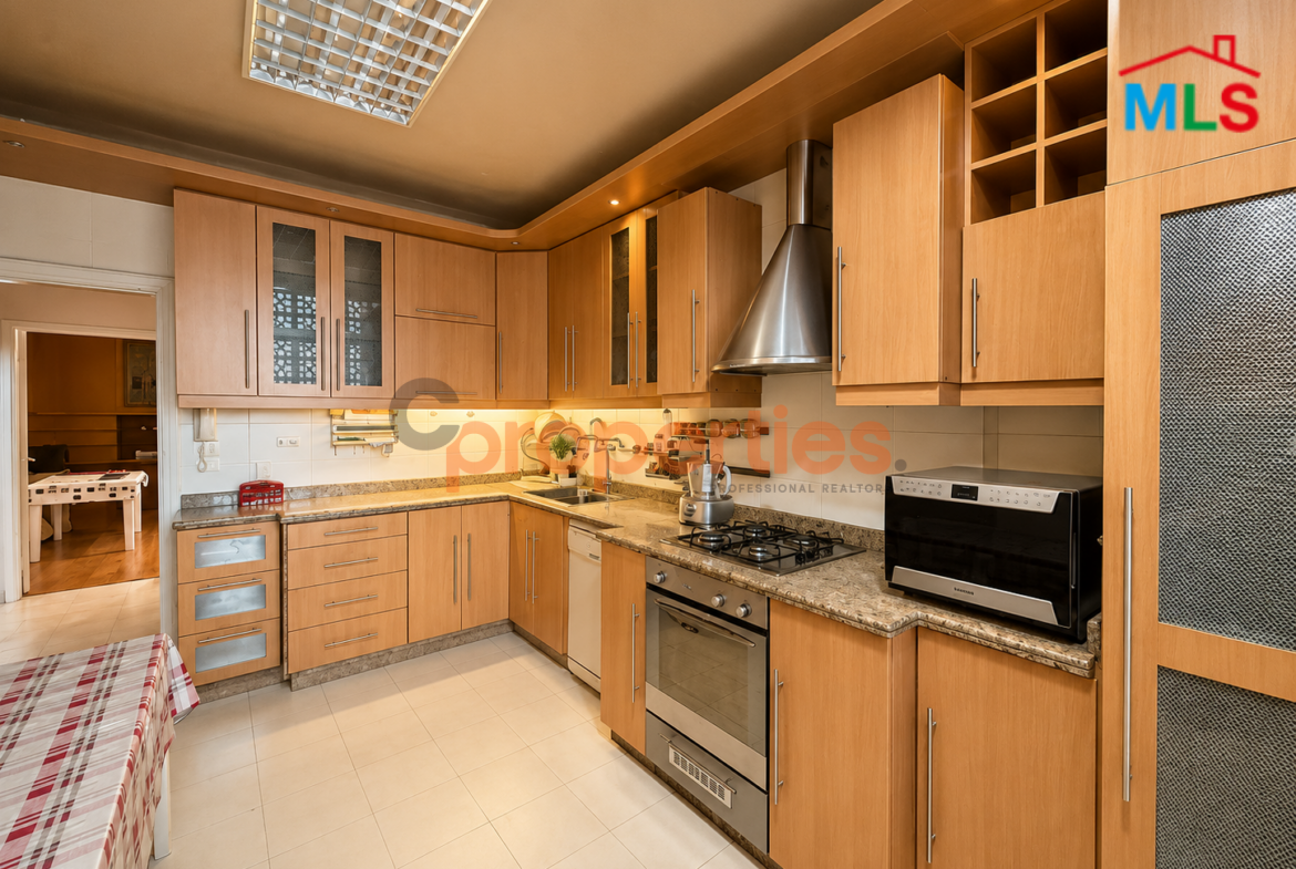 Apartment For Sale in Dekwaneh with Terrace شقة للبيع CPES245