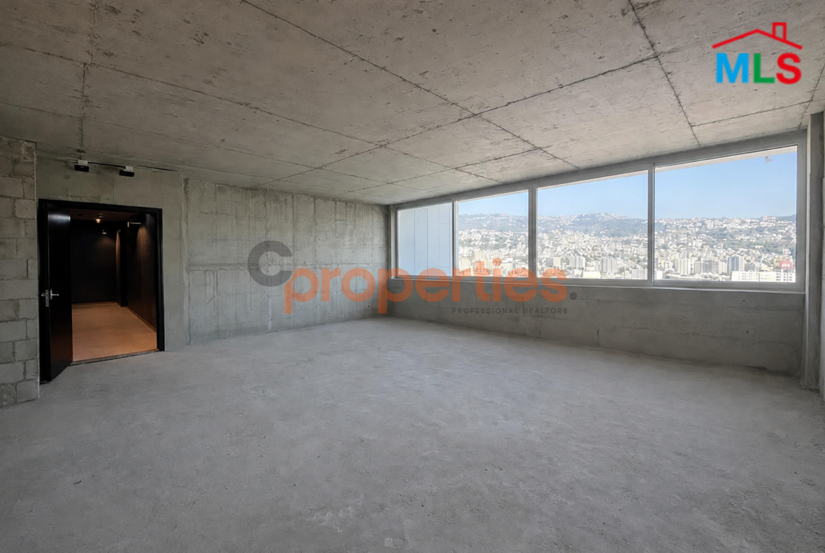 Office For Sale in Sin el Fil مكتب للبيع في سن الفيل CPES265
