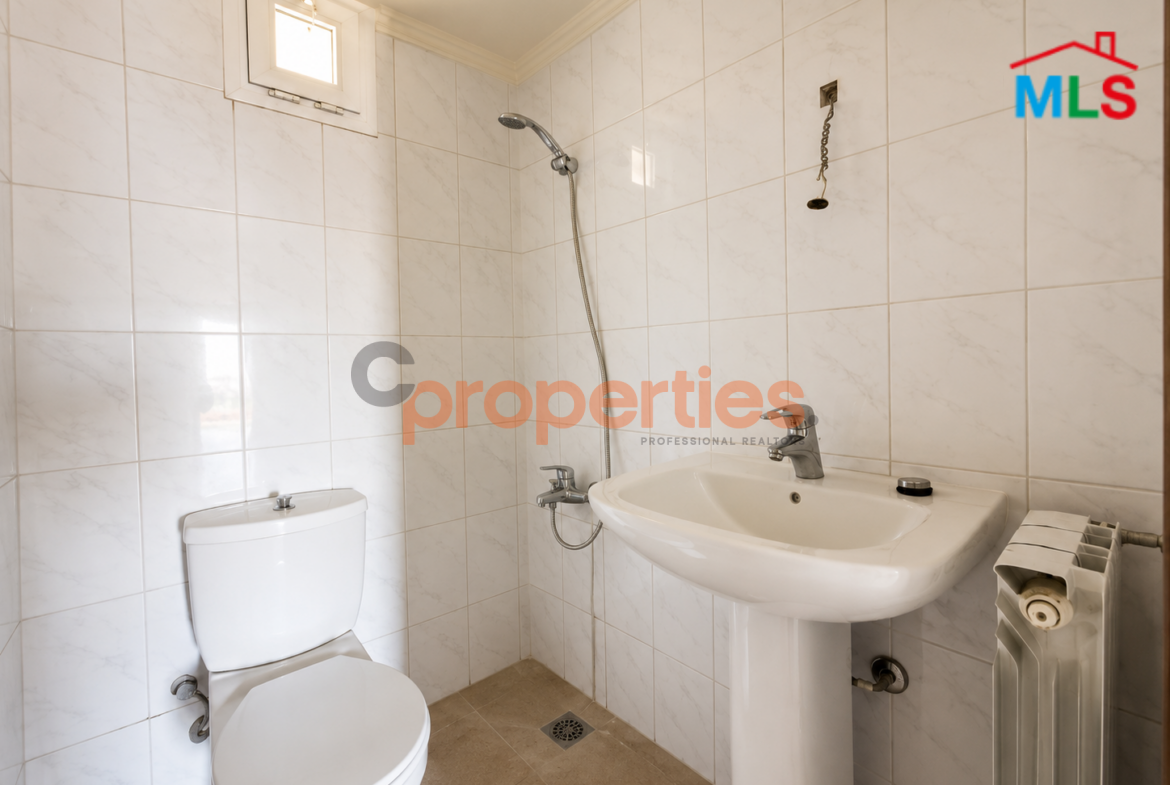 Apartment For Sale in Rayfoun شقة للبيع في ريفون – CPES257