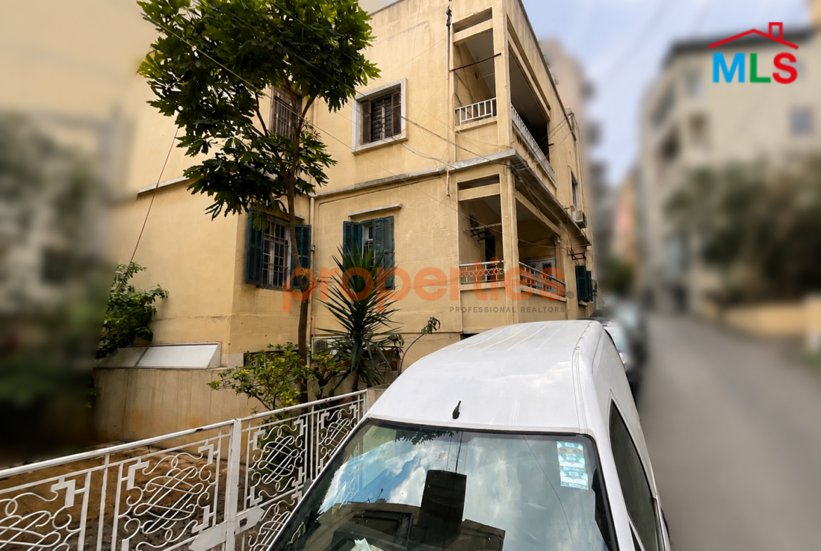 Catchy Priced Land With Building For Sale In Achrafieh | Jeitawi – CPBRC18