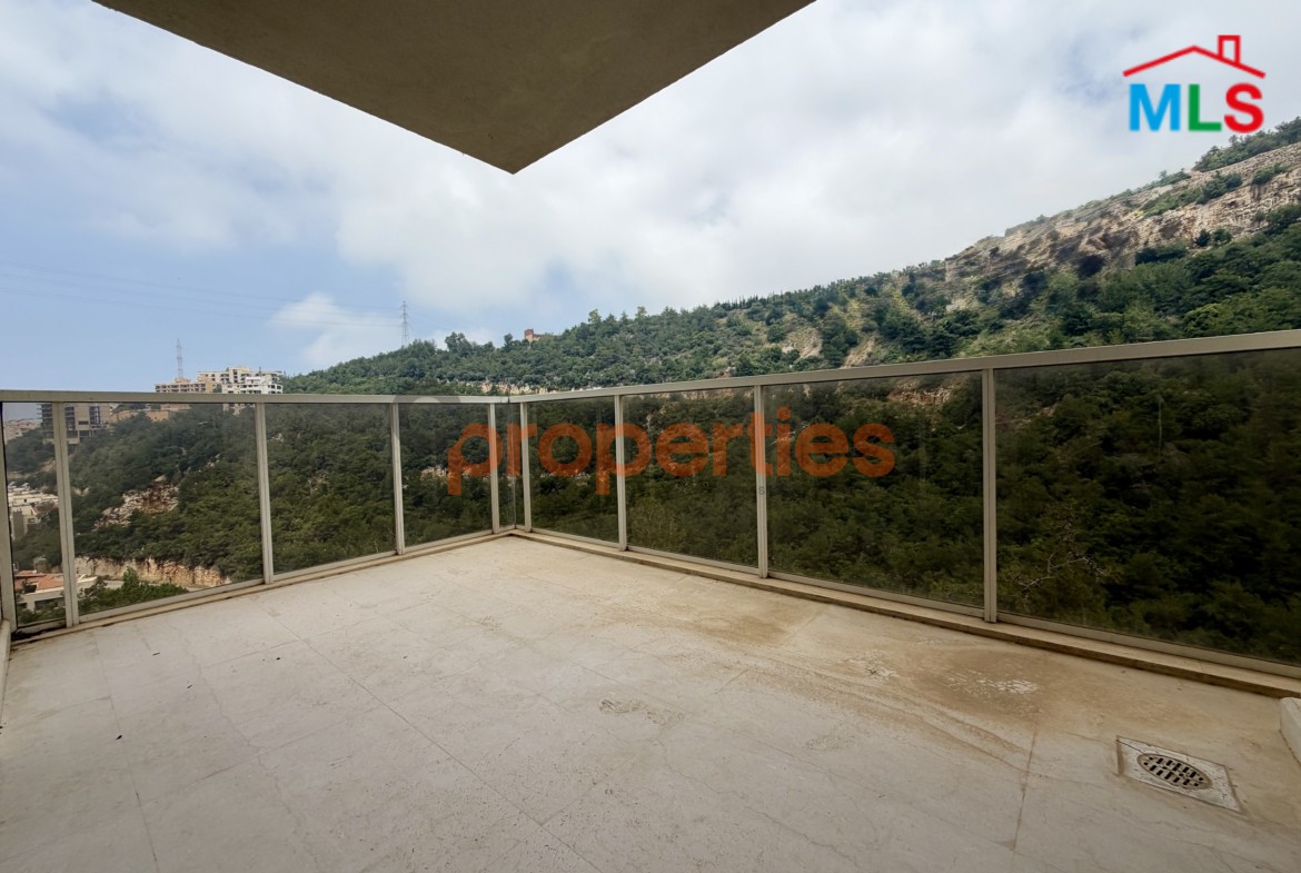 Apartment For Sale in Rabweh CPCF219 شقة للبيع في الربوه