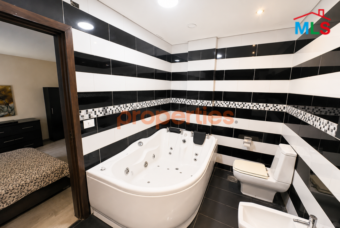 Villa For Sale in Baabda – فيلا للبيع في بعبدا – CPCH47