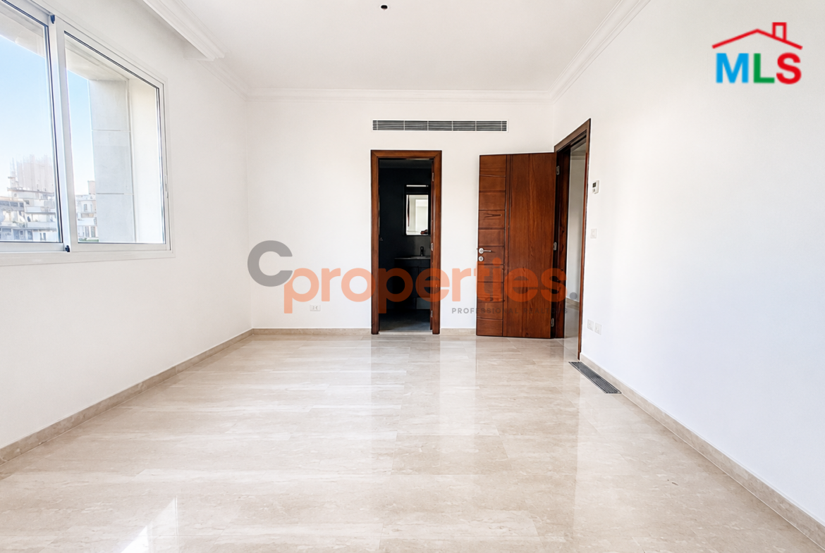 Apartment For Sale In Jnah Spinneys – CPBHS114