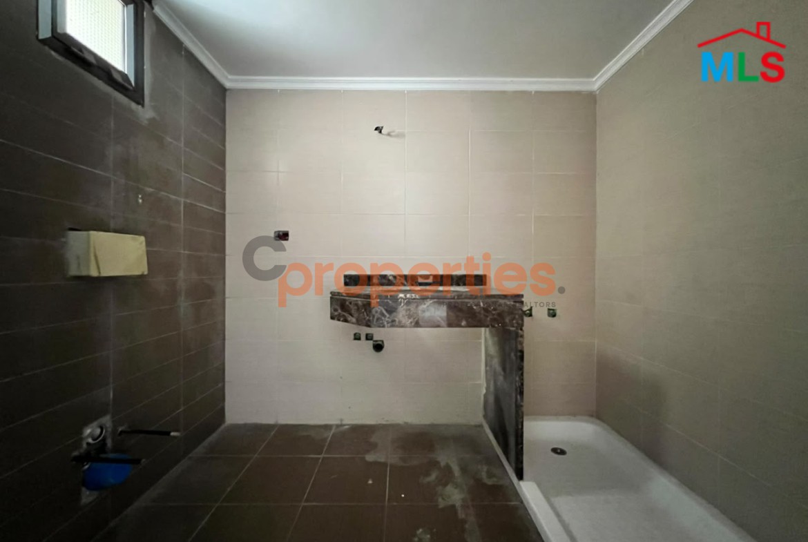 Core&Shell Apartment for sale in Hamra CPBMKH30 ШґЩ‚Ш© Щ„Щ„Щ‘ШЁЩЉШ№ ЩЃЩЉ Ш§Щ„Ш­Щ…Ш±Ш§