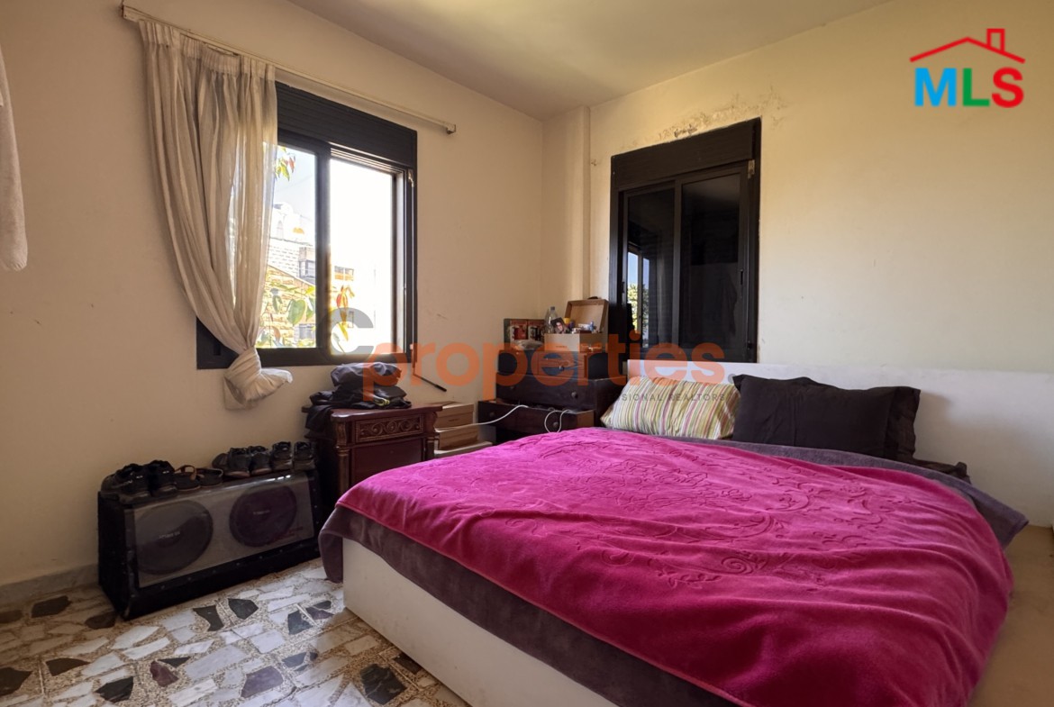 Apartment for Sale With Terrace and Shop in Beit El Chaar- منزل ومحل للبيع في بيت الشعار CPTA108