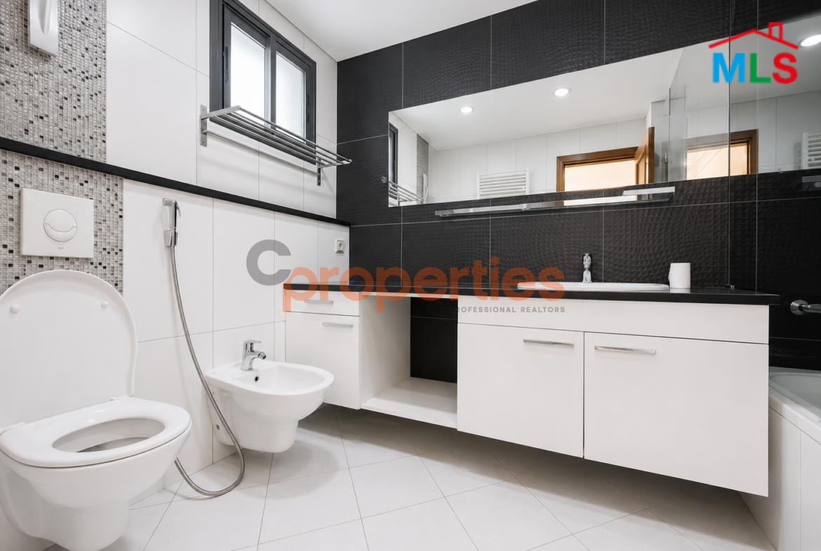 Triplex For Sale in Jnah – CPBHS97
