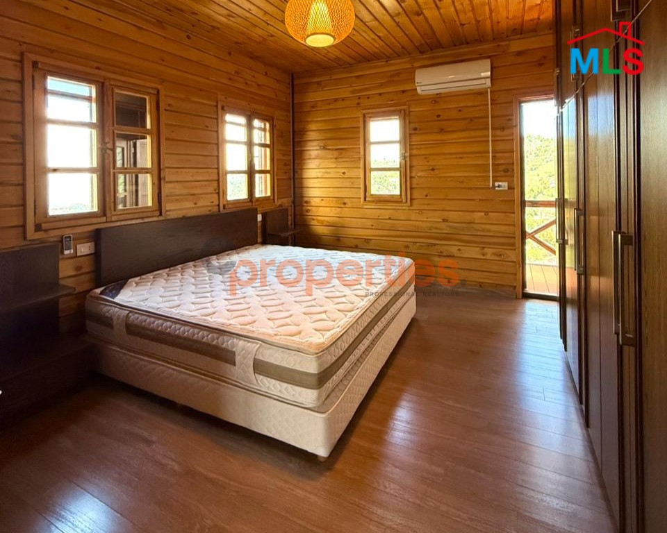 Villa For Sale in Achqout – فيلا للبيع في عشقوت – CPESR05