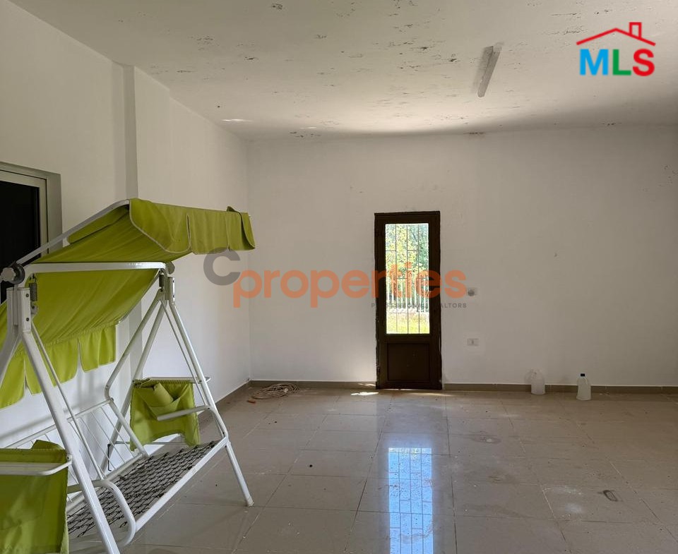 Villa For Sale in Achqout – فيلا للبيع في عشقوت – CPESR05