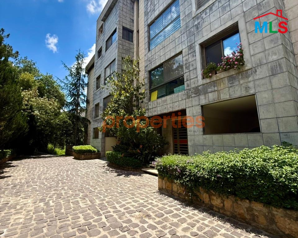 Apartment for sale in Broummana – شقة فاخرة للبيع في برمانا – CPESR02